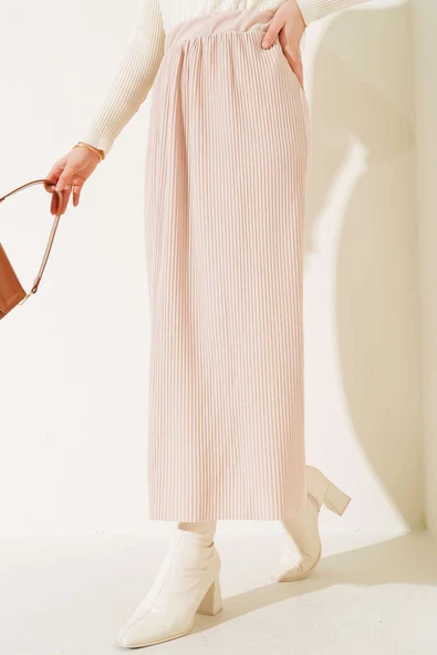 Kumaşı Piliseli Kalem Etek Bej - Resim 2