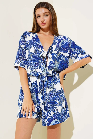 Desenli Önü Bağlamalı Şortlu Takım ürün görseli 1