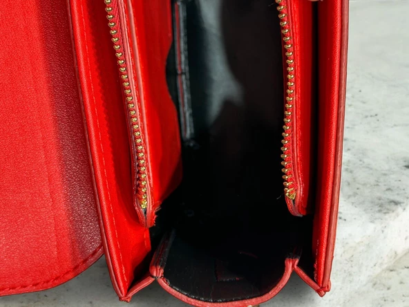 Levidor Özel Renk El Ve Kol Çantası Olarak Tasarlanmış Suni Deri Bayan Omuz Çantası 930174.KRMZ - Resim 4