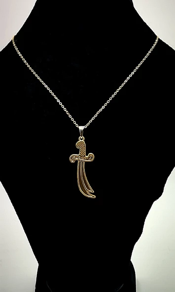 Gold Renk Zincir Figürlü Kararmaz Özel Tasarım Kolye ürün görseli 1