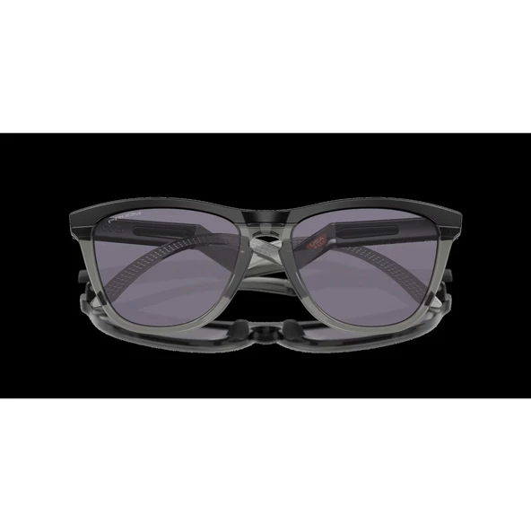 Oakley Frogskins Hybrid MtBlk/GySmk w/PrizmGy Unısex Gözlük 0OO9289-OAK.9289 - Resim 5