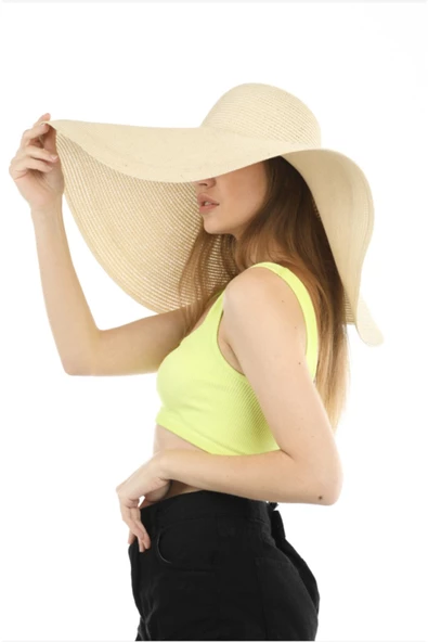 Geniş Kenarlı Bej Hasır Şapka - 4