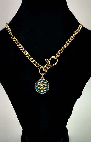 Gold Renk Zincir Figürlü Kararmaz Özel Tasarım Kolye ürün görseli 1