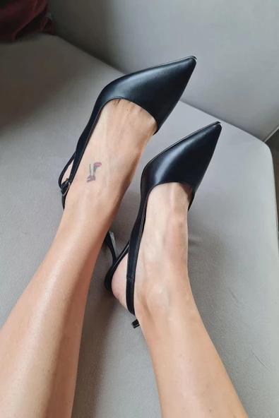 10 31 Topukla Kadın Kadeh Topuk Arkası Açık Stiletto Ayakkabı