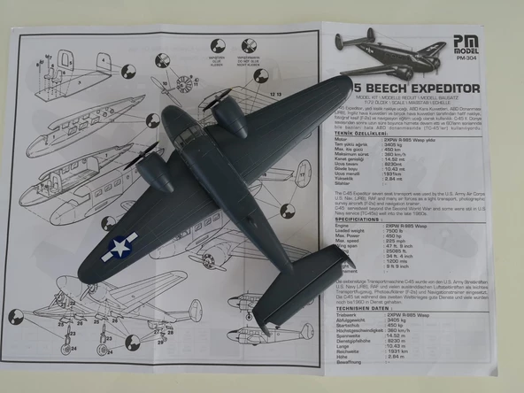 Beechcraft  C-45 Expeditor Pm Model Eğitim Uçağı Demonte Plastik Maketi - 4