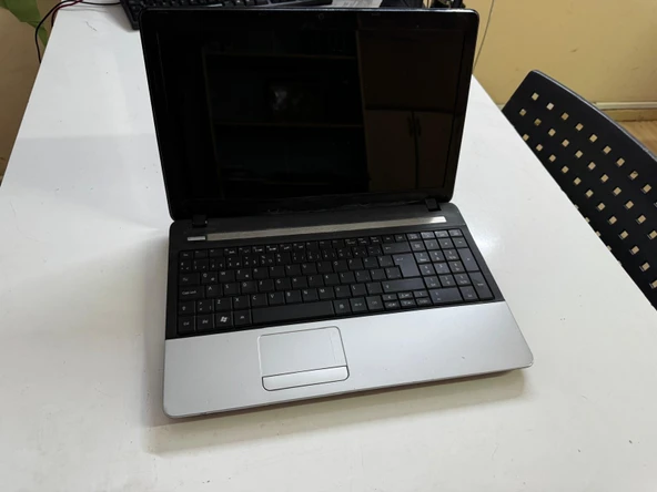 Acer Aspire ES1-512 LAPTOP İNTEL CELERON 15,6''- 8 / 256 GB SSD GARANTİLİ (YENİLENMİŞ 2. EL ÜRÜN) - 5