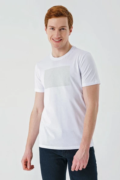 Beyaz Baskılı Bez Ayağı Bisiklet Yaka Cepli %100 Pamuk Slim Fit Dar Kesim Tişört 1011240181
