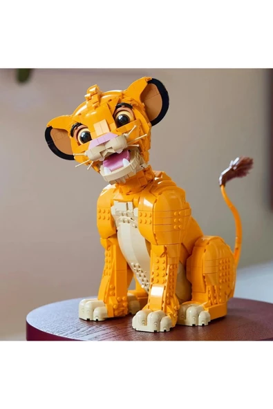 Genç Aslan Kral Simba Yetişkinler için Yapım Seti (1445 Parça) - 2