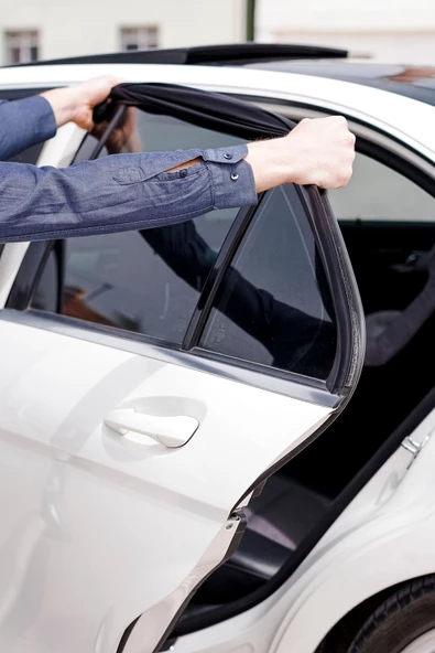 Oto Yan Cam Perdesi Çocuk Güneş Koruma Arka Koltuk Anne Emzirme Örtüsü Araba Sinekliği ürün görseli 1