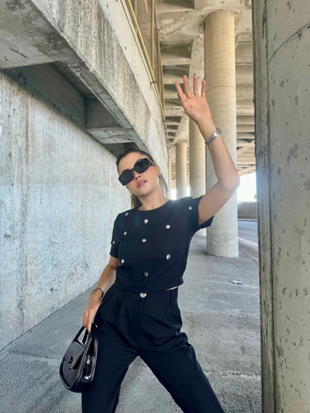 İthal ATLAS KUMAŞ ÖZEL DİKİLMİŞ TAŞ TASARIMLI İKİLİ TAKIM TİŞÖRT PANTOLON - 8