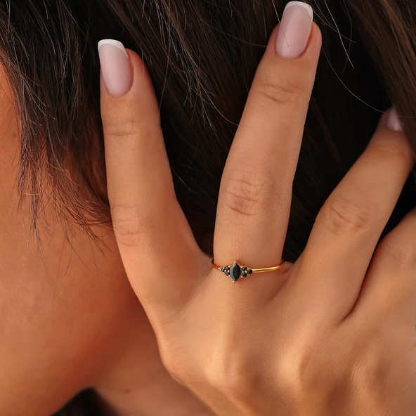 925 Ayar Gümüş Mikron Altın Kaplamalı Oniks Taşlı Yüzük - Resim 2