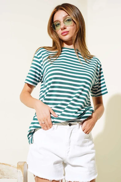 Çizgili Viskon Salaş T-shirt Zümrüt ürün görseli 1