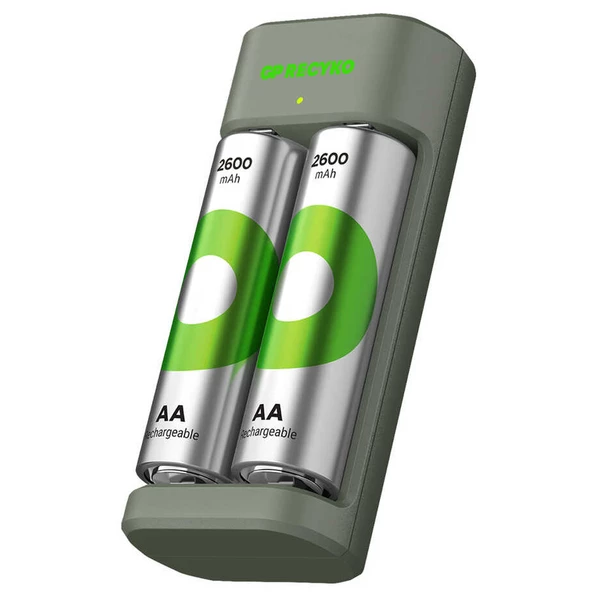 Gp Recyko 2600 mAh R6 AA Pilli Şarj Cihazı GP-E221 270AHCER21 2GTLB2 Pil Şarj Aleti + 2 Adet AA Kalem Pil