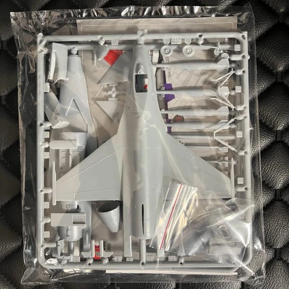 F-16 A ROYAL NETHERLANDS & USA PM Model Plastik Uçak Maket Kiti - 4