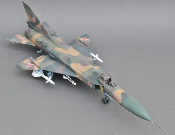 Su-15 Tm Flagon PM Model Demonte Plastik Uçak Maket Kiti - 2
