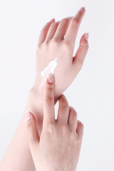 Birch Juice Hand Cream - Kırışıklık Karşıtı Besleyici Nemlendirici El Kremi 30ml - 2