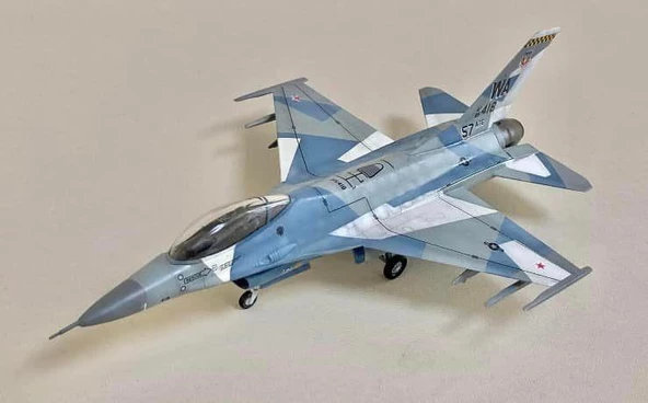 F-16 C Aggressor PM Model Montajlı Plastik Uçak Maket Kiti - 4