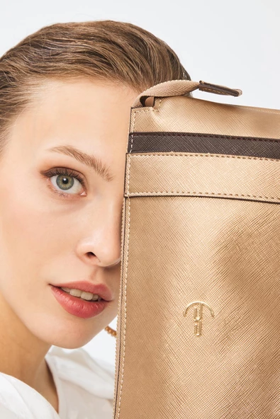 Kadın Basic Clutch Çanta Düz Desenli Şeritli Logolu Altın Kahverengi (4006A-K) 214012 - 3