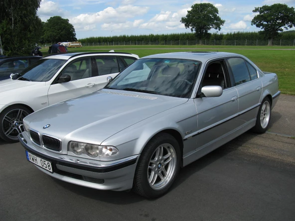 BMW 7 SERIES E38 BAGAJ AMORTİSÖRÜ  OEM No:51248171480-51248172845 - 4