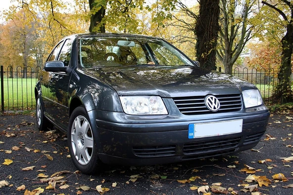 V.WAGEN BORA KAPUT AMORTİSÖRÜ 350N OEM No:1J0823359-8L0823359 - 2