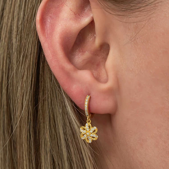 ​Gümüş Sallantılı Gold Çiçek Kadın Küpe - Resim 4