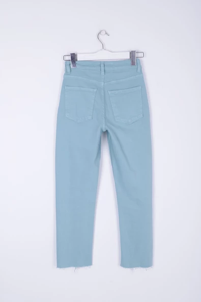 Paçaları Dikişsiz ve Yüksek Belli Cepli Astarsız Kadın Kot Pantolon Mom Fit Jean Aqua Mavi Denim - 6