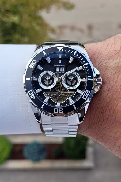 Daniel Klein DKISTE1261 Kadranı Siyah Kordonu Gümüş Renk Otomatik Takvimli Hediye Paketli Erkek Kol Saati - Resim 2