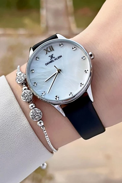 Daniel Klein DKISTE1324 Kasası Gümüş Kordonu Siyah Renk Hediye Paketli Kadın Kol Saati ve Bileklik ürün görseli 1