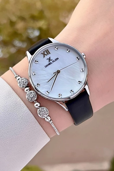 Daniel Klein DKISTE1324 Kasası Gümüş Kordonu Siyah Renk Hediye Paketli Kadın Kol Saati ve Bileklik - Resim 4