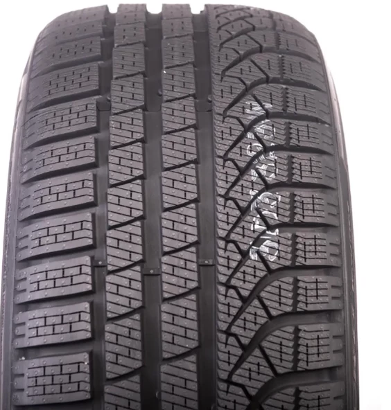 Pirelli P Zero Winter 255/45R22 107H Xl Elt Seal İnside x M+S (Kış) ( 2023 Üretim ) - 2