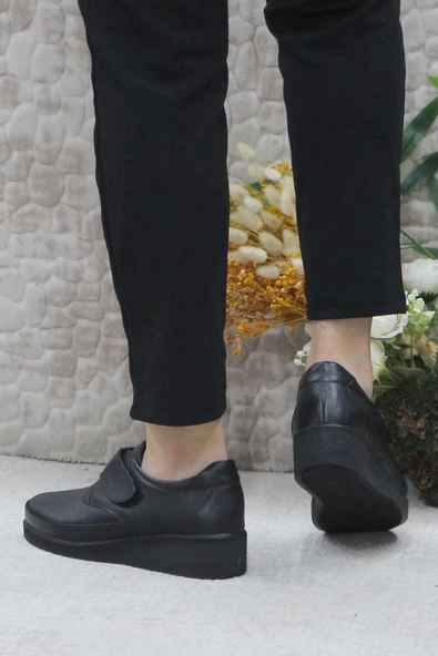 Mehmet Mete 4297 Siyah Çırtlı İç Ve Dış Hakiki Deri Kadın Ayakkabı - Resim 3