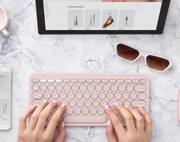 Apple iPad 8. Nesil 10.2" Uyumlu Kablosuz Bluetooth Pilli Türkçe Q Klavye - Pembe - 2