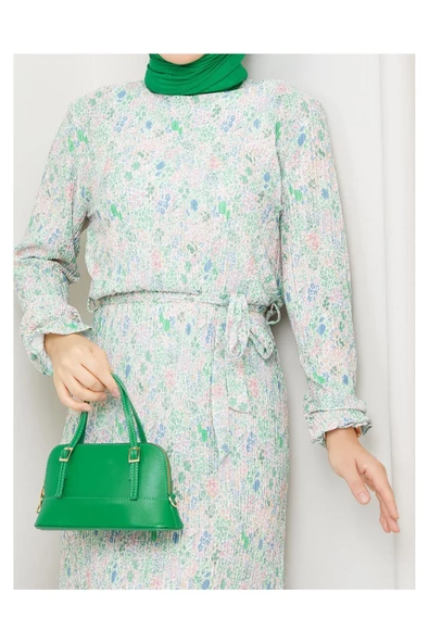 Piliseli Viscon Kumaş Çiçek Desenli Elbise- Yeşil - 4