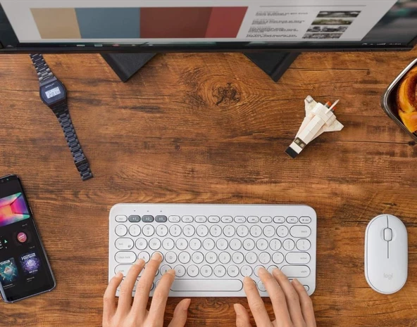 Huawei Mediapad T5 10.1" Uyumlu Kablosuz Bluetooth Pilli Klavye Mouse Seti - Beyaz - Resim 5