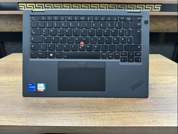 Lenovo ThinkPad X13 Yoga Gen 2 Intel Core i5 1135G7 16GB 512GB SSD Iris Xe 13.3" W10 Pro WUXGA 20W80014GE DOKUNMATİK (İKİNCİ EL) - 2