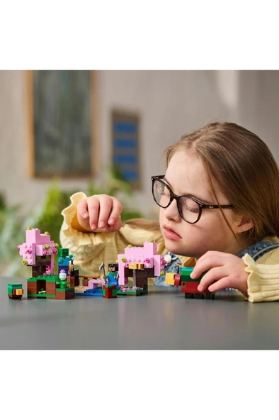 LEGO® Minecraft Kiraz Çiçeği Bahçesi 21260 - Resim 8