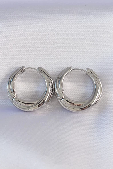 Pirinç Gümüş Renk Asimetrik Kıvrım Küpe ürün görseli 1