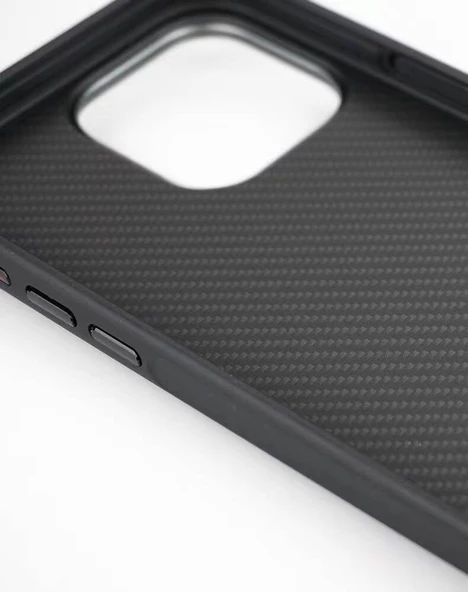 iPhone 14 Kılıf Magsafe Şarj Özellikli Karbon Fiber Görünümlü Troy Kapak - 6