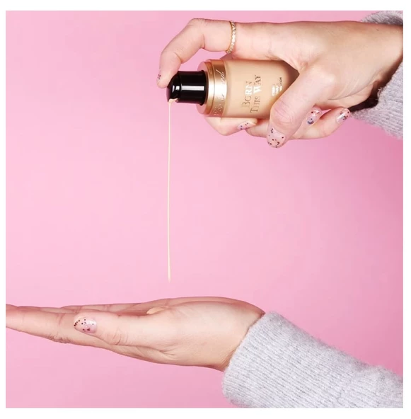 TOO FACED Born This Way Foundation Light Beige Fondöten 30 ML - Resim 2