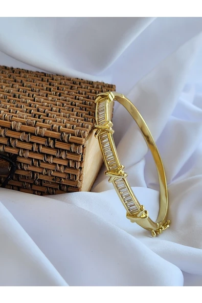 Xoxo Mers Model Zirkon Taşlı Çelik Kelepçe Bileklik - Resim 2