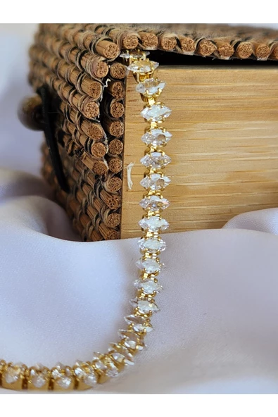 Badem Mekik Liza Kübik Zirkon Taşlı Su Yolu Gold Bileklik - Resim 3