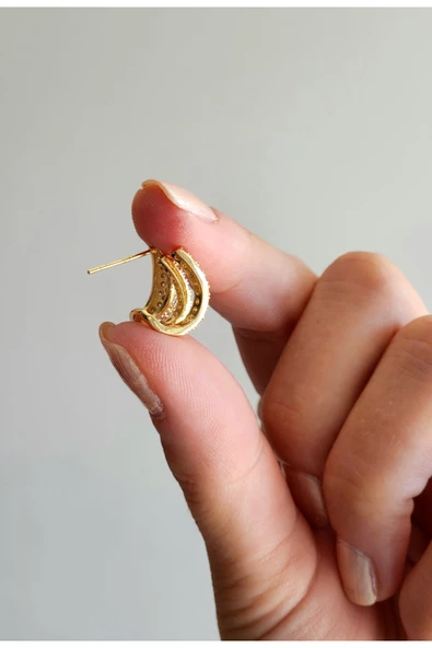 Üçlü Zirkon Taşlı Tekli Altın Kaplama Gold Renk Çelik Küpe - Resim 4