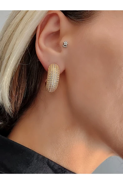 Yarım Halka Boru Model Full Taşlı Elegant Altın Kaplama Gold Renkli Çelik Küpe - 2