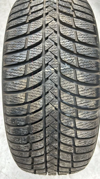 Kumho 215/50R17TL KW23 KIŞLIK ( 2014 Üretim )