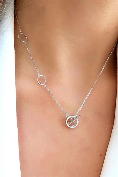 İtalyan Zirkon Taş Detaylı 925 Ayar Gümüş Trend Kolye ürün görseli
