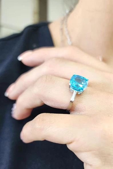İce Cut Aquamarin Taşlı Pırlanta Parlaklığında Zirkon Taş Detaylı 925 Ayar Gümüş Tek Taş Yüzük ürün görseli