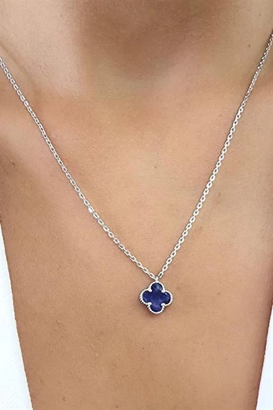 Sodalit Taş Detaylı 925Ayar Gümüş İtalyan Tasarımı Yonca Kolye ürün görseli