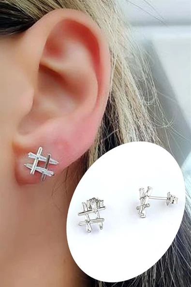 Baget Zirkon Taşlı 925Ayar Gümüş Üzerine Altın Kaplama Tasarım Küpe ürün görseli