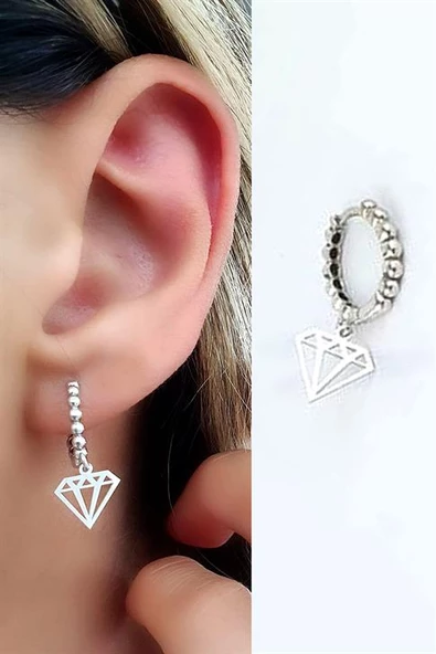 Elmas Şeklinde 925Ayar Gümüş Tek Trend Küpe ürün görseli