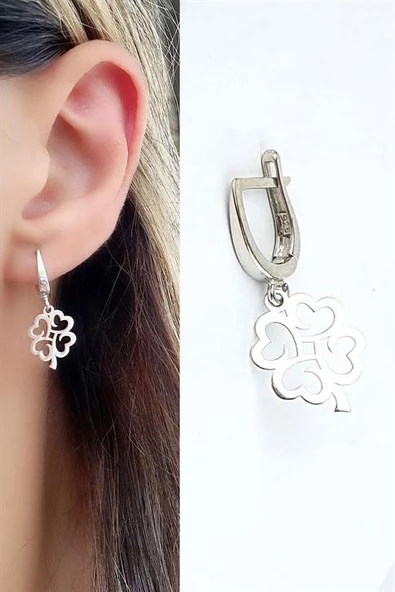 Yonca Figürlü 925 Ayar Gümüş Trend Tek Küpe ürün görseli